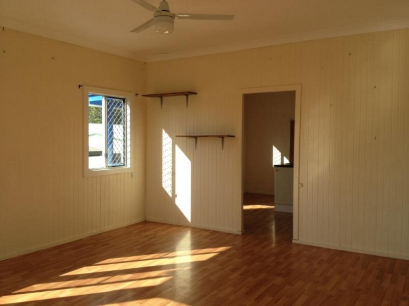298 Waterloo Street, Berserker QLD 4701